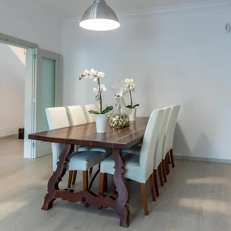 Beautiful Mallorca 3 Bedrooms Townhouse Memories Walking Distance To Town Square Private Pool 别墅